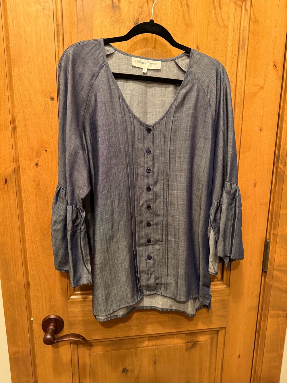 Soft Indigo Button-Front V-Neck Tunic with Gathered Sleeves